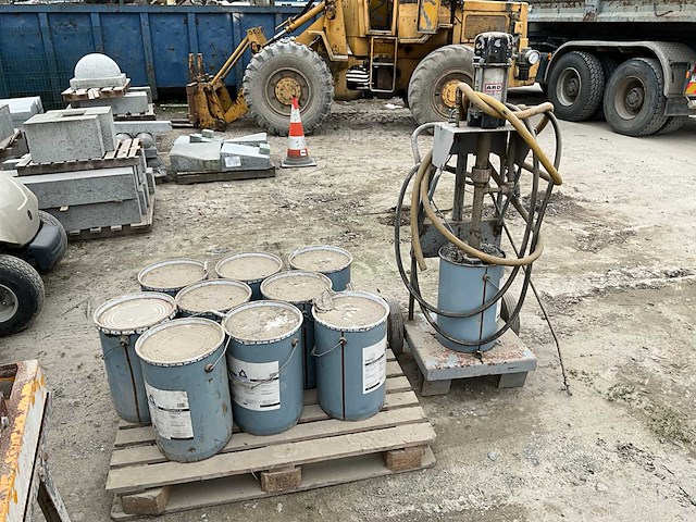 Aro 650 246-3-b asfaltfteermachine - afbeelding 1 van  13