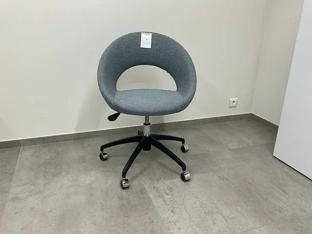 Artifort nina design bureaustoel - afbeelding 1 van  3