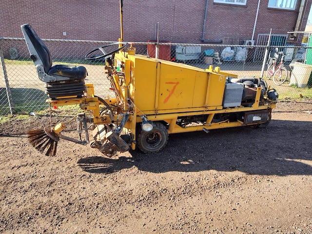 Asfaltfrees diesel - afbeelding 1 van  1