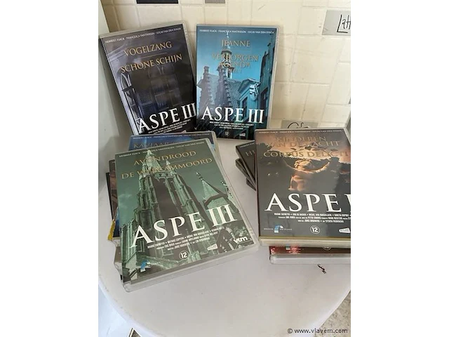 Aspe dvds ± 8 - afbeelding 1 van  1
