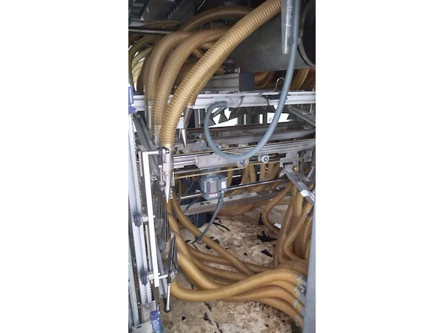 Assembly - benteler curved glass washer - afbeelding 11 van  27