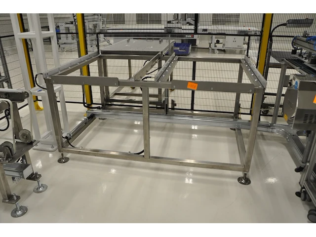 Assembly cell incl. conveyors and soldering machine - afbeelding 4 van  10