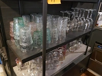 Assortiment aan diverse glazen - afbeelding 3 van  5