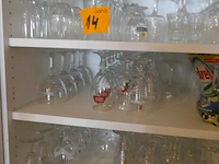 Assortiment aan diverse glazen - afbeelding 5 van  5