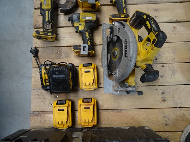 Assortiment accu machines dewalt - afbeelding 9 van  14