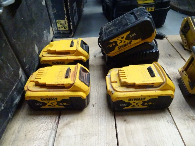 Assortiment accu machines dewalt - afbeelding 14 van  14