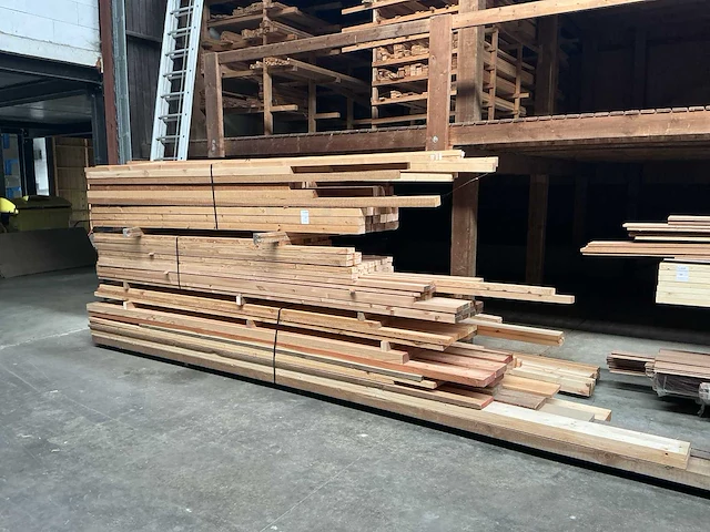 Assortiment diverse balken - afbeelding 1 van  4