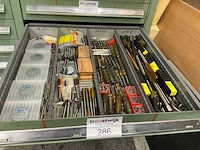 Assortiment draadsnijtappen en kussens - afbeelding 1 van  5