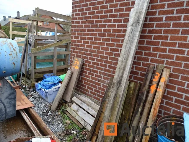Assortiment hout verschillend - afbeelding 3 van  8