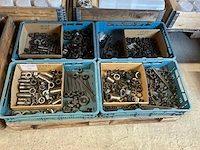 Assortiment toebehoren voor vlakfreeshouders - afbeelding 1 van  5