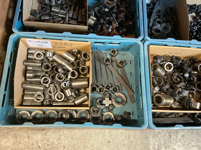 Assortiment toebehoren voor vlakfreeshouders - afbeelding 5 van  5