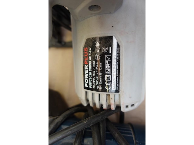 Assortiment werkmateriaal - afbeelding 5 van  7