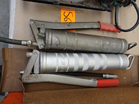 Assortiment werkmateriaal - afbeelding 7 van  7