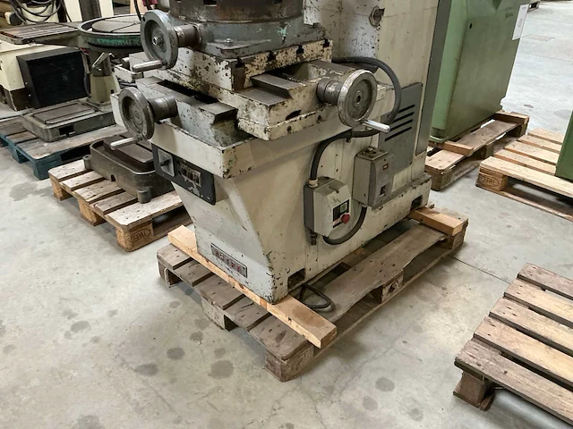 Astra vertical steekmachine - afbeelding 6 van  8