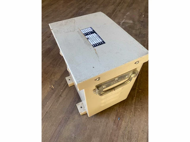 Atc scheidingstransfo 10kva - afbeelding 1 van  2