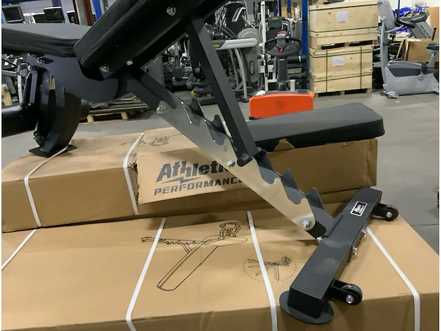 Athletic performance adjustable bench 5x new krachtstation - afbeelding 5 van  5
