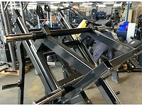 Athletic performance black line 45 graden legpress krachtstation - afbeelding 3 van  4