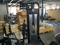 Athletic performance black series pec fly rear delt krachtstation - afbeelding 1 van  7