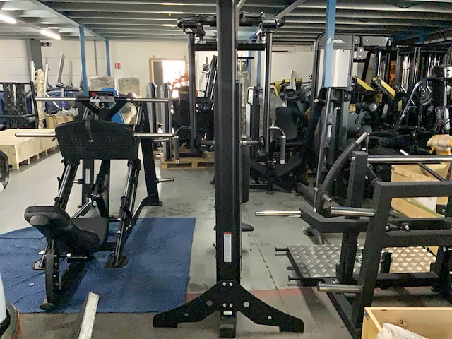 Athletic performance black series pec fly rear delt krachtstation - afbeelding 7 van  7