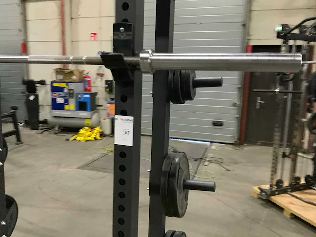 Athletic performance half rack 120kg met stang krachtstation - afbeelding 2 van  6