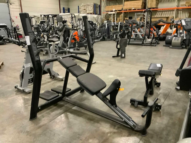 Athletic performance incline bemvh krachtstation - afbeelding 1 van  7