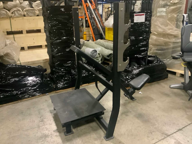 Athletic performance incline new chestpress bench krachtstation - afbeelding 4 van  5