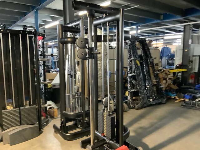 Athletic performance mj5 multi station krachtstation - afbeelding 2 van  11