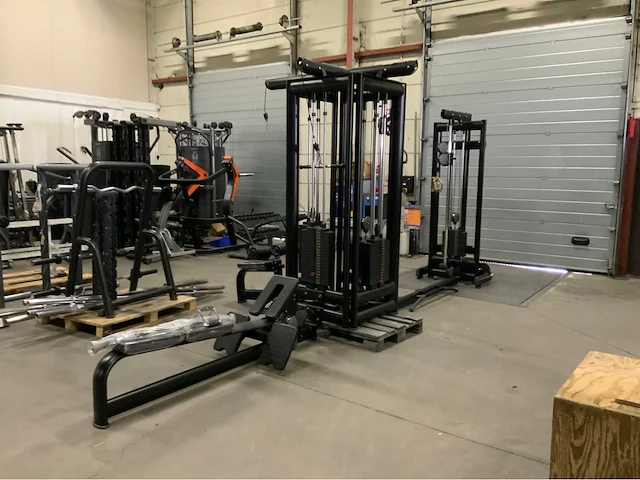 Athletic performance mj5 multistation krachtstation - afbeelding 4 van  8