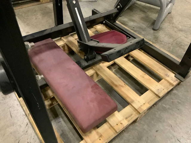 Athletic performance plate loaded 50mm shoulderpress krachtstation - afbeelding 3 van  6