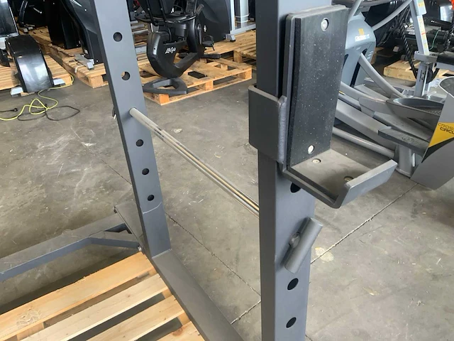 Athletic performance squat kooi nieuw krachtstation - afbeelding 3 van  5