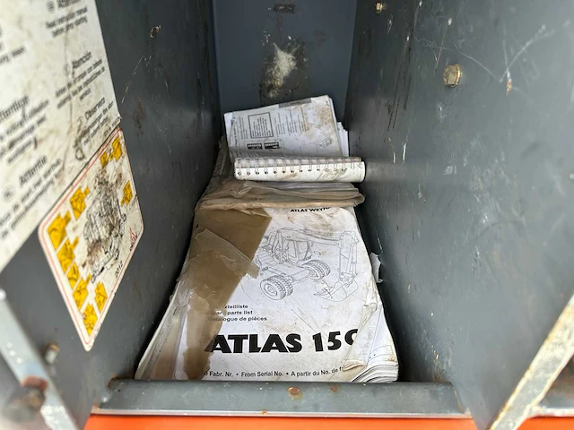 Atlas - 2004 - 1504m - banden graafmachine - afbeelding 46 van  62