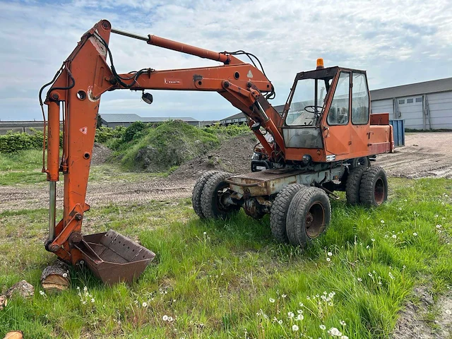 Atlas 1202 banden graafmachines - afbeelding 1 van  16