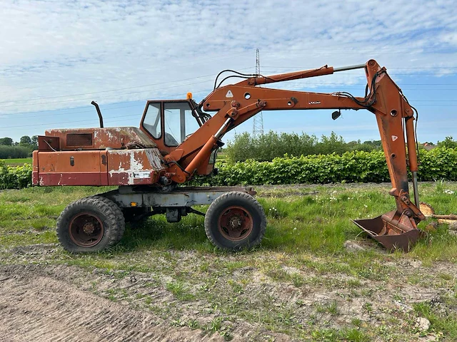 Atlas 1202 banden graafmachines - afbeelding 13 van  16