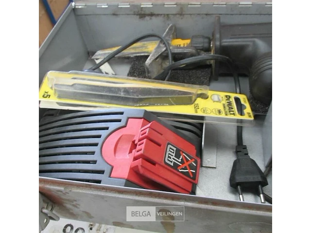 Atlas copco accu zaagmachine 18v - afbeelding 2 van  5