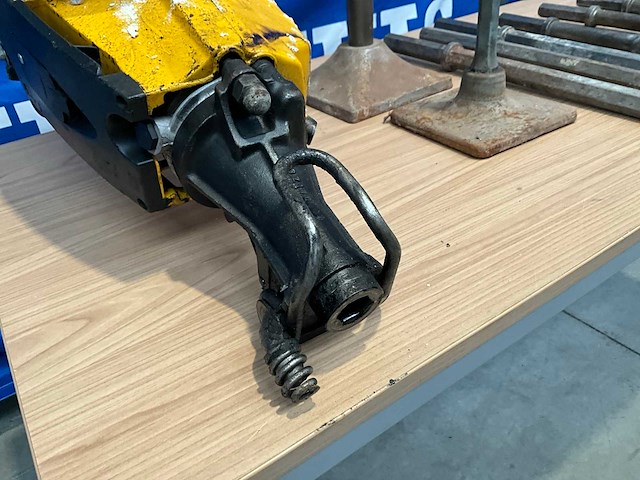 Atlas copco cobra 249 breekhamer - afbeelding 4 van  9