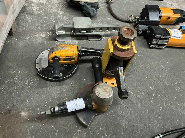 Atlas copco diverse pneumatische gereedschappen (3x) - afbeelding 2 van  5