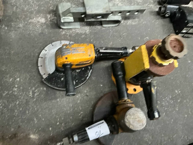 Atlas copco diverse pneumatische gereedschappen (3x) - afbeelding 4 van  5