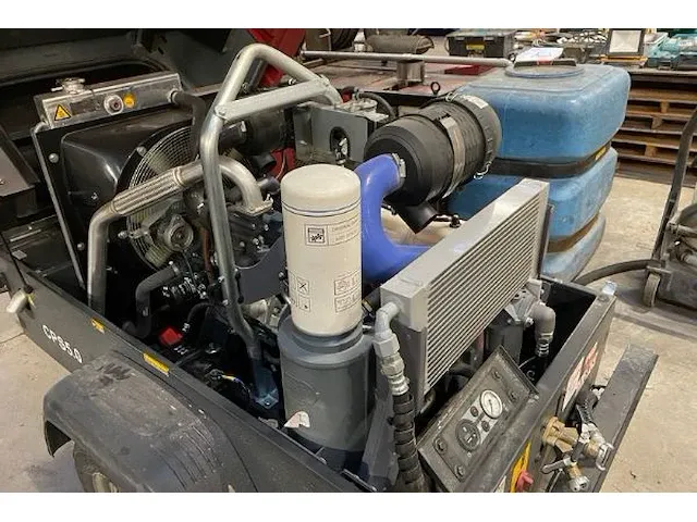 Atlas copco mobiele compressor - afbeelding 7 van  12