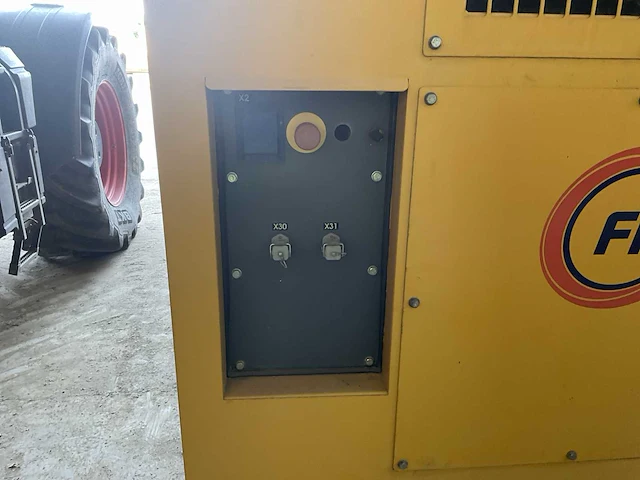 Atlas copco qas 325 stroomgenerator - afbeelding 8 van  13