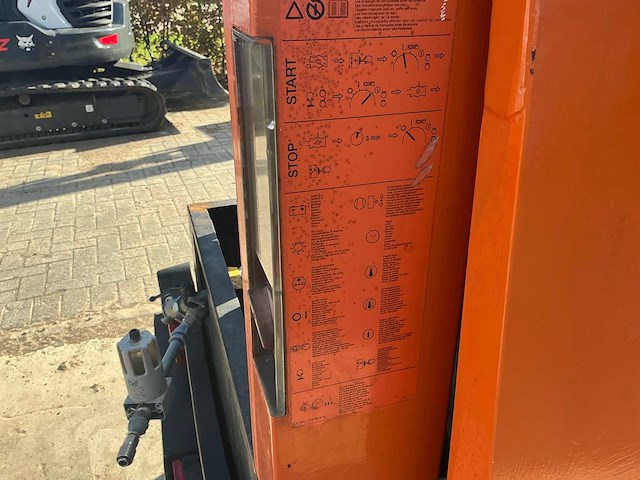 Atlas copco xas 46 / xahs 36 deutz f2m 1011 mobiele schroefcompressor - afbeelding 4 van  20