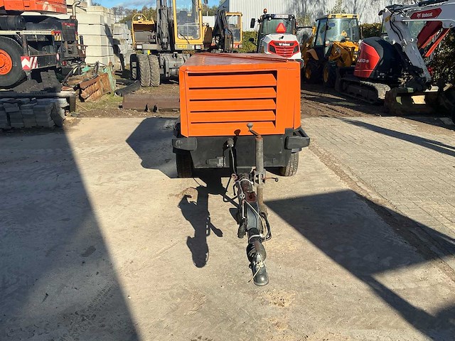 Atlas copco xas 46 / xahs 36 deutz f2m 1011 mobiele schroefcompressor - afbeelding 16 van  20