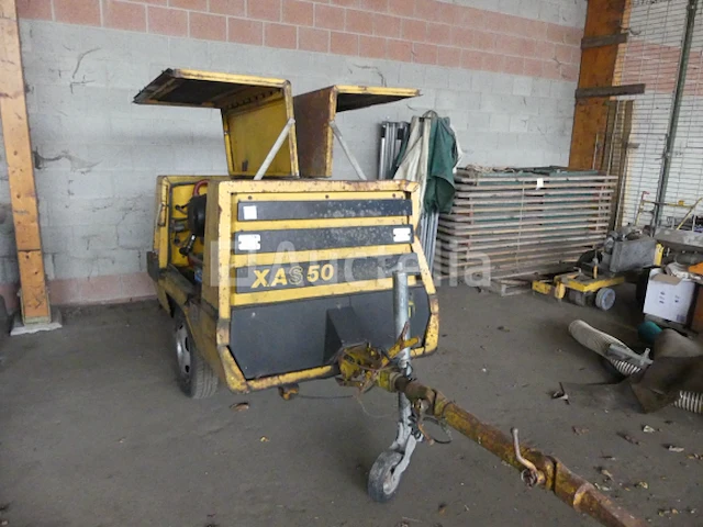 Atlas copco xas 50 dd getrokken compressor - afbeelding 1 van  11