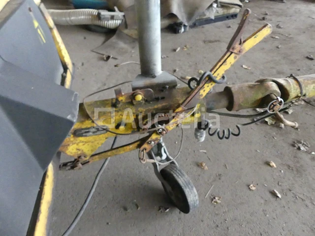 Atlas copco xas 50 dd getrokken compressor - afbeelding 11 van  11