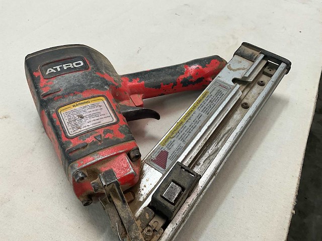 Atro pneumatische spijkermachine - afbeelding 5 van  7