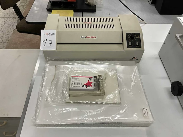 Attalam 320s lamineermachine - afbeelding 1 van  4