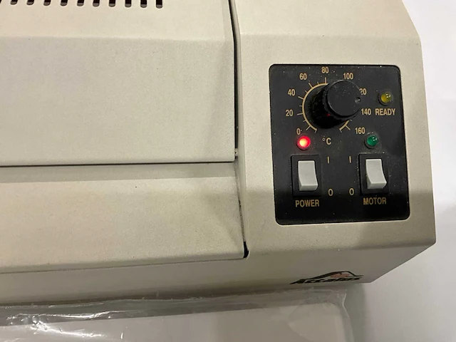 Attalam 320s lamineermachine - afbeelding 3 van  4