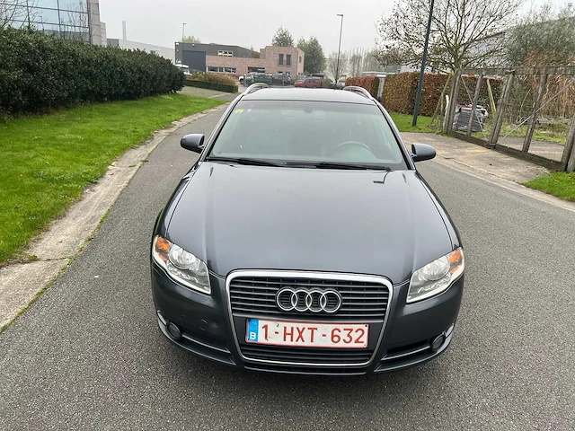 Audi - 2005 - a4 - personenauto - afbeelding 15 van  21