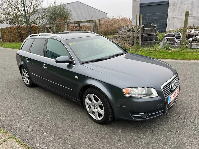 Audi - 2005 - a4 - personenauto - afbeelding 18 van  21