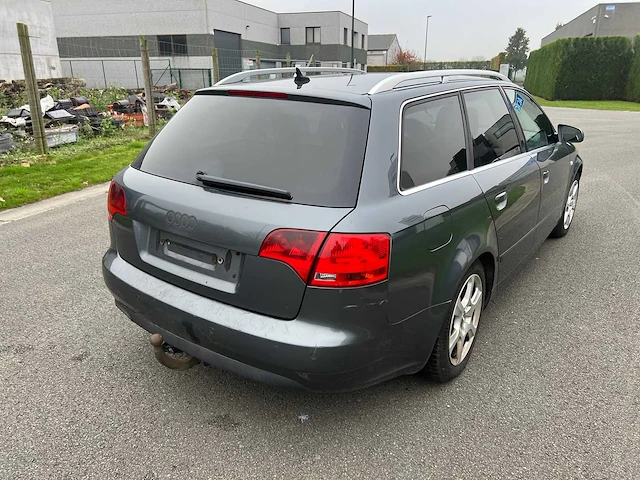 Audi - 2005 - a4 - personenauto - afbeelding 19 van  21