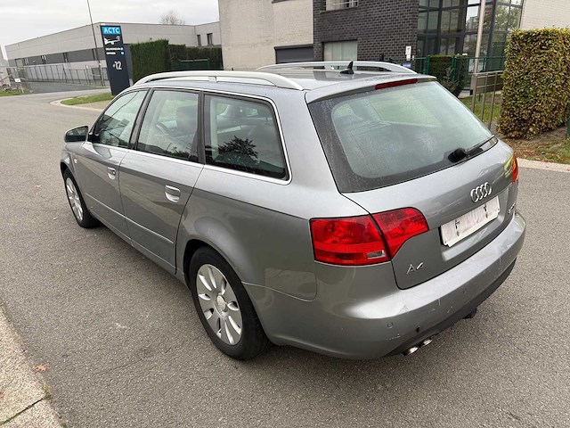 Audi - 2005 - a4 - personenauto - afbeelding 3 van  28